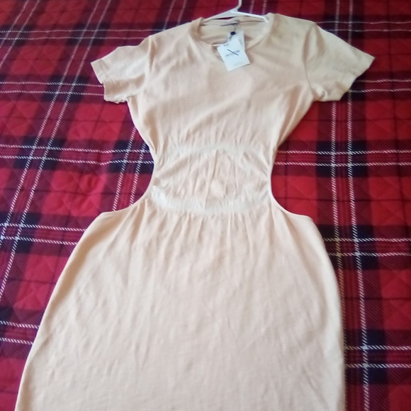 Dress - Picture 10 of 11